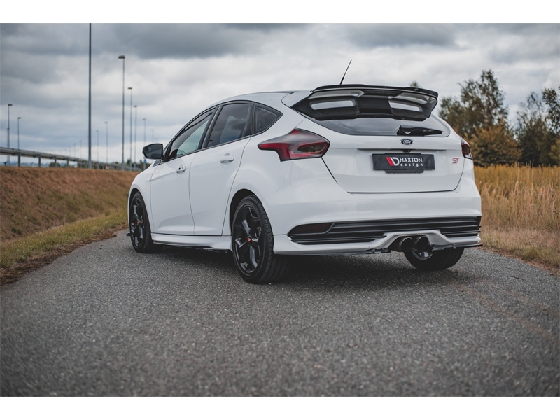 AÑADIDOS LATERALES PARA FORD FOCUS MK3 ST 2012-2018 - AMP Motorsport